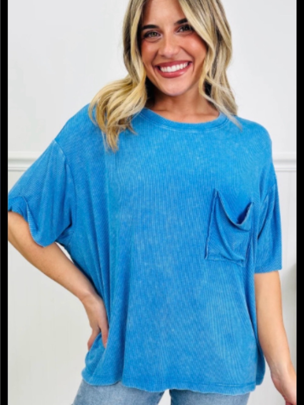Zenana Outfitters Oversized Heathered Light Blue Pocket Tee - Size S/M NWOT
